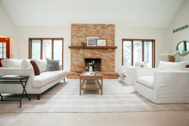 Stunning and spacious home on over an acre in Olentangy Schools on Glen Ross Golf Club in Ohio - for sale on GolfHomes.com, golf home, golf lot