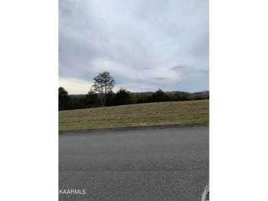 Want a nice building lot that backs up to the golf course and on Woodlake Golf Club in Tennessee - for sale on GolfHomes.com, golf home, golf lot