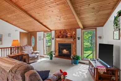 Lake Arrowhead Lake Access Golf Course Home! Lakes, Links, and on Lake Arrowhead Golf Course - The Lakes in Wisconsin - for sale on GolfHomes.com, golf home, golf lot