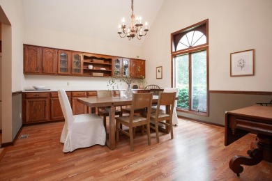 Stunning and spacious home on over an acre in Olentangy Schools on Glen Ross Golf Club in Ohio - for sale on GolfHomes.com, golf home, golf lot