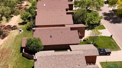 This is a super clean, freshly painted, super cute 2 bedroom, 2 on Chaparral Country Club in New Mexico - for sale on GolfHomes.com, golf home, golf lot
