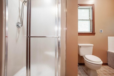 Stunning and spacious home on over an acre in Olentangy Schools on Glen Ross Golf Club in Ohio - for sale on GolfHomes.com, golf home, golf lot