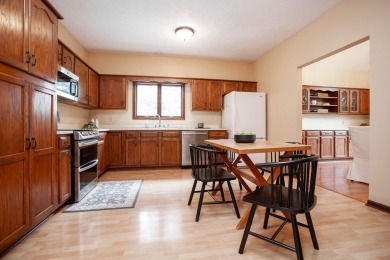 Stunning and spacious home on over an acre in Olentangy Schools on Glen Ross Golf Club in Ohio - for sale on GolfHomes.com, golf home, golf lot
