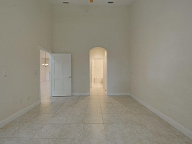 Beautiful 3 Bedroom 2 Bath 2007 town house with a two car garage on Oak Harbor Country Club in Florida - for sale on GolfHomes.com, golf home, golf lot