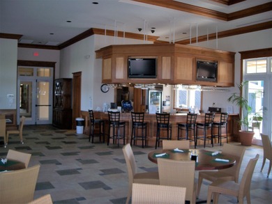 Beautiful 3 Bedroom 2 Bath 2007 town house with a two car garage on Oak Harbor Country Club in Florida - for sale on GolfHomes.com, golf home, golf lot