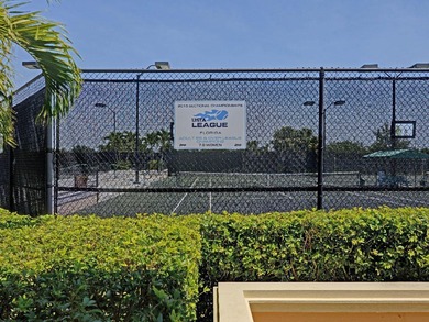 Beautiful 3 Bedroom 2 Bath 2007 town house with a two car garage on Oak Harbor Country Club in Florida - for sale on GolfHomes.com, golf home, golf lot