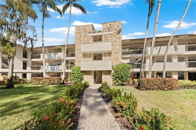 Rarely available 3-bedroom 3-bath condo in Cypress Commons with on Wyndemere Country Club in Florida - for sale on GolfHomes.com, golf home, golf lot