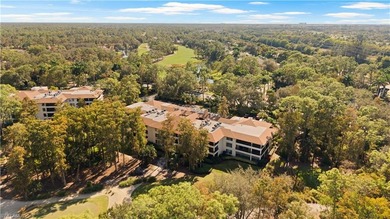 Rarely available 3-bedroom 3-bath condo in Cypress Commons with on Wyndemere Country Club in Florida - for sale on GolfHomes.com, golf home, golf lot
