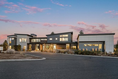 Welcome to this Tetherow golf retreat, where contemporary design on Tetherow Golf Club in Oregon - for sale on GolfHomes.com, golf home, golf lot