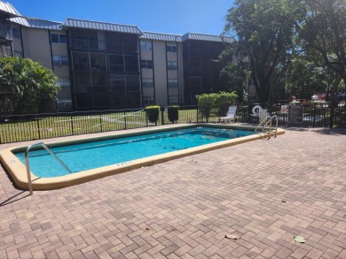 Spacious 2 bedroom/2 2-bathroom condo. The property features a on Inverrary Country Club in Florida - for sale on GolfHomes.com, golf home, golf lot