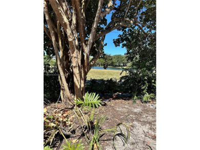 Spacious 2 bedroom/2 2-bathroom condo. The property features a on Inverrary Country Club in Florida - for sale on GolfHomes.com, golf home, golf lot