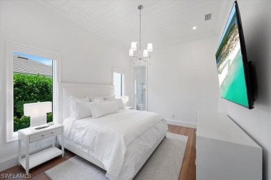 *IMMEDIATE GOLF MEMBERSHIP* Experience unparalleled elegance in on Quail West Golf and Country Club in Florida - for sale on GolfHomes.com, golf home, golf lot