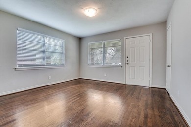 Fully leased duplex in the desirable Kings Highway neighborhood on Stevens Park Golf Course in Texas - for sale on GolfHomes.com, golf home, golf lot