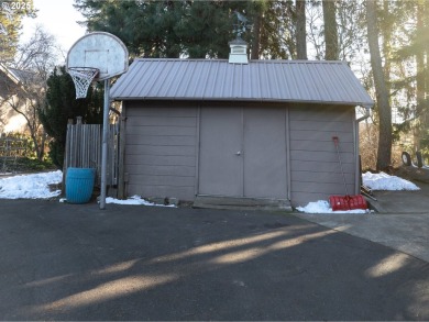 Secluded Hood River Oasis - A Nature Lover's DreamNestled on 2 on Indian Creek Golf Course in Oregon - for sale on GolfHomes.com, golf home, golf lot