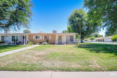 Welcome to Kern city! This 55+ Community is nestled in a park on Sundale Country Club in California - for sale on GolfHomes.com, golf home, golf lot