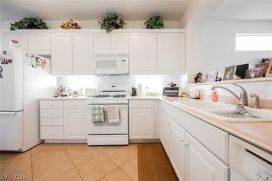 Charming single-story home in the heart of desirable Henderson! on Desert Willow Golf Course in Nevada - for sale on GolfHomes.com, golf home, golf lot