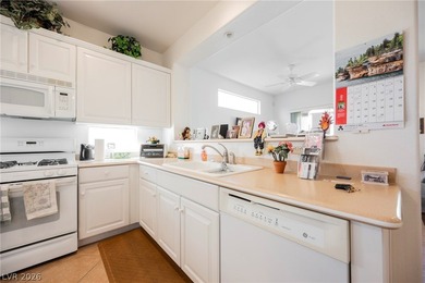 Charming single-story home in the heart of desirable Henderson! on Desert Willow Golf Course in Nevada - for sale on GolfHomes.com, golf home, golf lot