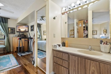 Spacious 2-Bed, 2-Bath Condo in West Palm Beach! This cozy on Bear Lakes Country Club in Florida - for sale on GolfHomes.com, golf home, golf lot