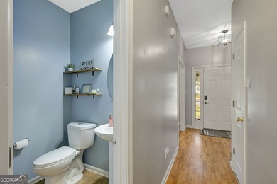 Wonderful opportunity for a move-in ready home with 4 Spacious on Canongate On White Oak Golf Course in Georgia - for sale on GolfHomes.com, golf home, golf lot