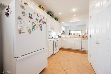 Charming single-story home in the heart of desirable Henderson! on Desert Willow Golf Course in Nevada - for sale on GolfHomes.com, golf home, golf lot