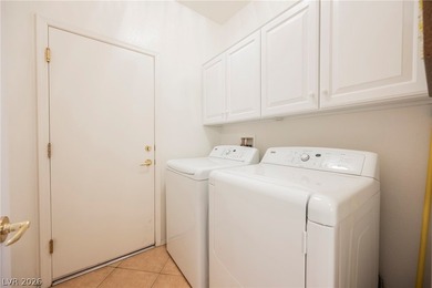 Charming single-story home in the heart of desirable Henderson! on Desert Willow Golf Course in Nevada - for sale on GolfHomes.com, golf home, golf lot