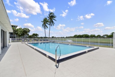 Spacious 2-Bed, 2-Bath Condo in West Palm Beach! This cozy on Bear Lakes Country Club in Florida - for sale on GolfHomes.com, golf home, golf lot