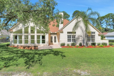 Well maintained home in Jacksonville Golf and Country Club. This on Jacksonville Golf and Country Club in Florida - for sale on GolfHomes.com, golf home, golf lot