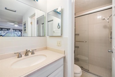 BEAUTIFUL 2 BED / 2 BATH / 1 CARPORT IN THE BEAUTIFUL SEVEN on Seven Springs Golf and Country Club in Florida - for sale on GolfHomes.com, golf home, golf lot