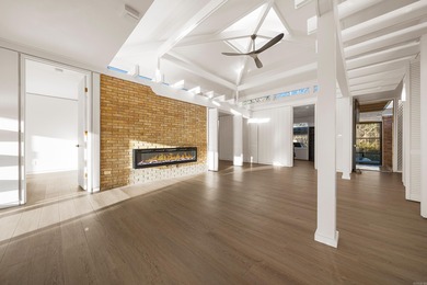 STUNNING ARCHITECTURE - 575 BELVEDERE DR.  BELVEDERE GARDENS on Belvedere Golf Club in Arkansas - for sale on GolfHomes.com, golf home, golf lot