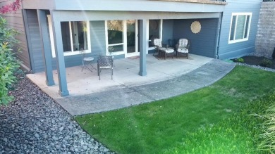 Don't miss this opportunity to enjoy a ''zero maintenance'' on Eagle Point Golf Course in Oregon - for sale on GolfHomes.com, golf home, golf lot