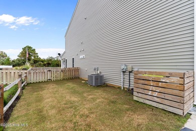 Welcome to this beautiful 3-bedroom, 2.5-bath home in the on Lennon Hills Golf Course in North Carolina - for sale on GolfHomes.com, golf home, golf lot