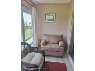 Make this your ideal year around residence or low maintenance on  in Florida - for sale on GolfHomes.com, golf home, golf lot