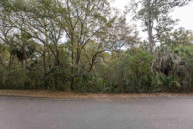Build your custom Seabrook Island home on this spacious and on The Seabrook Island Club in South Carolina - for sale on GolfHomes.com, golf home, golf lot