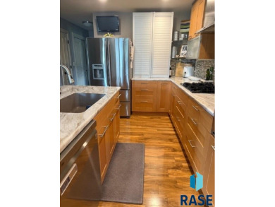 Step into this spacious 5 bedroom home offering an open floor on Wild Oak Golf Club in South Dakota - for sale on GolfHomes.com, golf home, golf lot