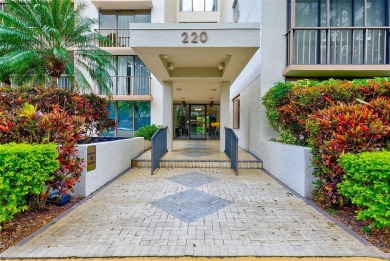 Resort Style Living in this Beautiful Penthouse level 2/2 condo on Belleair Country Club in Florida - for sale on GolfHomes.com, golf home, golf lot