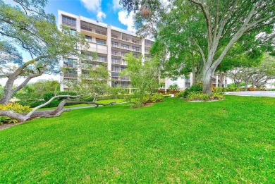 Resort Style Living in this Beautiful Penthouse level 2/2 condo on Belleair Country Club in Florida - for sale on GolfHomes.com, golf home, golf lot