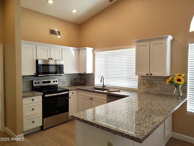 Fresh remodeled, truly move in ready!
Come enjoy Westbrook on Westbrook Village Golf Club in Arizona - for sale on GolfHomes.com, golf home, golf lot