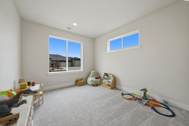 Located in the sought-after Horn Rapids community of Richland on Horn Rapids Golf Club in Washington - for sale on GolfHomes.com, golf home, golf lot