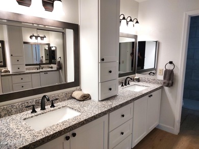 Fresh remodeled, truly move in ready!
Come enjoy Westbrook on Westbrook Village Golf Club in Arizona - for sale on GolfHomes.com, golf home, golf lot