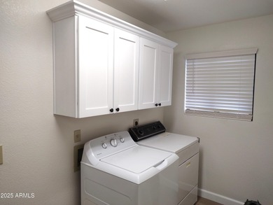 Fresh remodeled, truly move in ready!
Come enjoy Westbrook on Westbrook Village Golf Club in Arizona - for sale on GolfHomes.com, golf home, golf lot