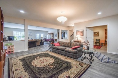 Welcome to this beautifully maintained four-bedroom, three-bath on Reunion Golf Club in Georgia - for sale on GolfHomes.com, golf home, golf lot