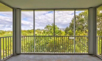 Spacious and bright 3 bedrooms 2 bathrooms condo located in the on Palm-Aire Country Club and Resort - Palms in Florida - for sale on GolfHomes.com, golf home, golf lot