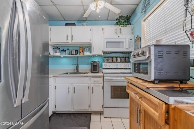 MOTIVATED SELLER! BRING US YOUR OFFER! Imagine relaxing on your on Daytona Beach Golf Club in Florida - for sale on GolfHomes.com, golf home, golf lot