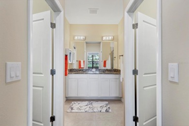 Meticulously maintained, tastefully decorated, gorgeous 2 on Esplanade Golf and Country at Lakewood Ranch in Florida - for sale on GolfHomes.com, golf home, golf lot