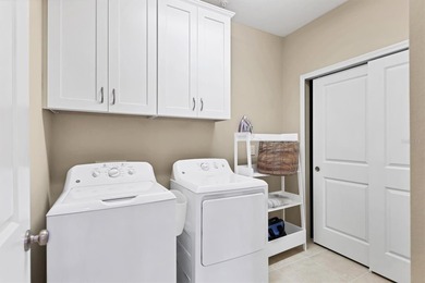 Meticulously maintained, tastefully decorated, gorgeous 2 on Esplanade Golf and Country at Lakewood Ranch in Florida - for sale on GolfHomes.com, golf home, golf lot