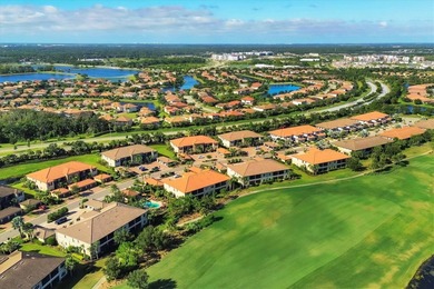 Meticulously maintained, tastefully decorated, gorgeous 2 on Esplanade Golf and Country at Lakewood Ranch in Florida - for sale on GolfHomes.com, golf home, golf lot