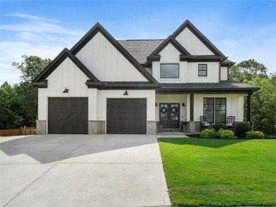 Welcome to this beautiful like-new home! This home was custom on The Plantation Golf Club in Georgia - for sale on GolfHomes.com, golf home, golf lot