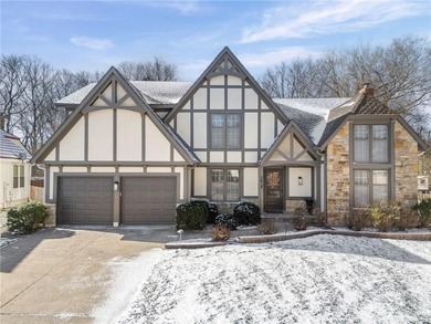 Welcome to your dream home in the sought-after Lakewood on Lakewood Oaks Golf Club, Ltd. in Missouri - for sale on GolfHomes.com, golf home, golf lot