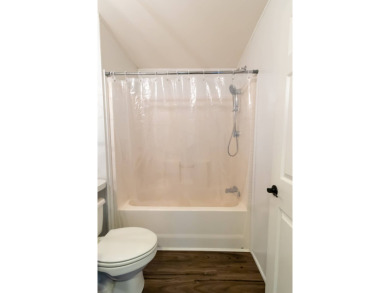 Welcome to this charming 2-bedroom, 2-bathroom manufactured home on Lily Lake Golf and RV Resort in Florida - for sale on GolfHomes.com, golf home, golf lot