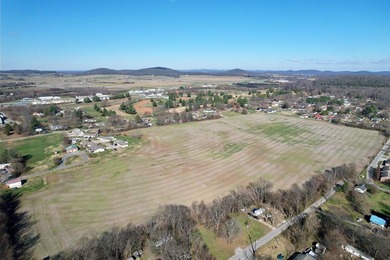 Discover 41.66 (recent survey) unrestricted acres within the on Monticello Country Club in Kentucky - for sale on GolfHomes.com, golf home, golf lot